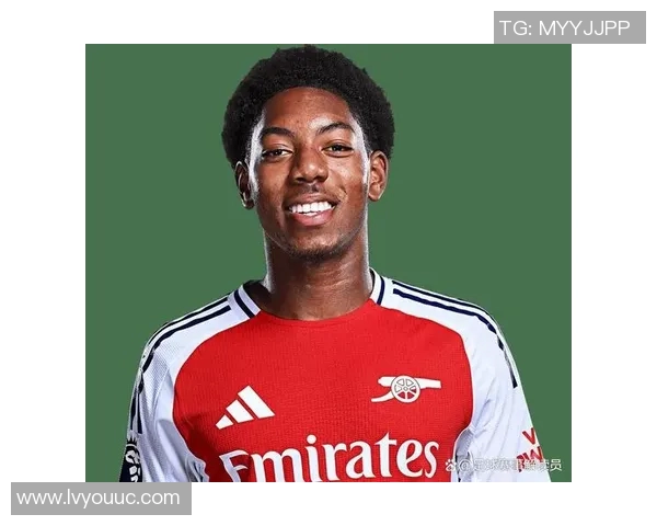 93年出生的足球新星崛起 揭示未来球场主宰的潜力与挑战